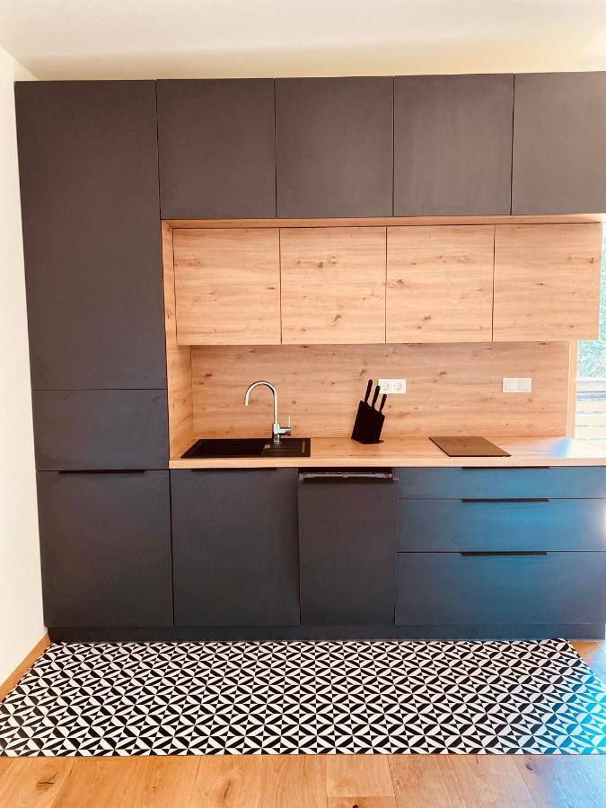 Julias Guesthouse Ora / Auer Экстерьер фото